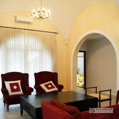 Biệt thự đường Nguyễn Văn Hưởng