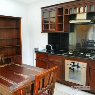 Biệt thự đường Nguyễn Văn Hưởng