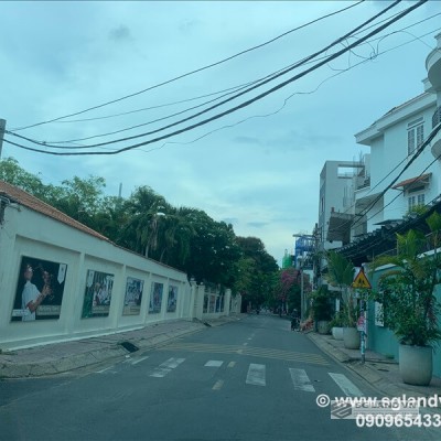 Bán nhà mặt tiền Thảo Điền đường Lê Văn Miến