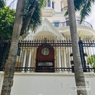 Biệt thự thảo điền củ hành bát úp