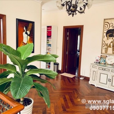 Biệt thự thảo điền củ hành bát úp