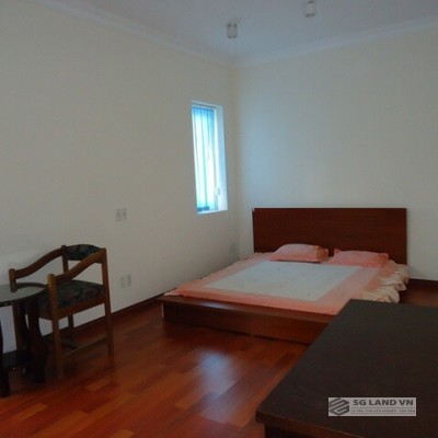 Villa cho thuê Quận 2