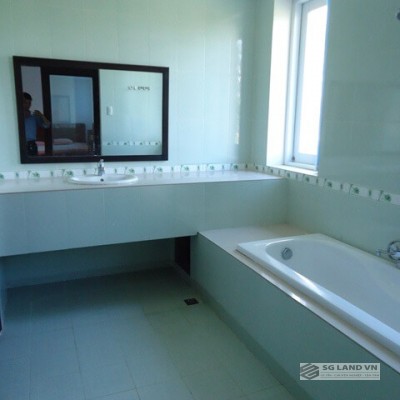 Villa cho thuê Quận 2