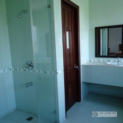 Villa cho thuê Quận 2