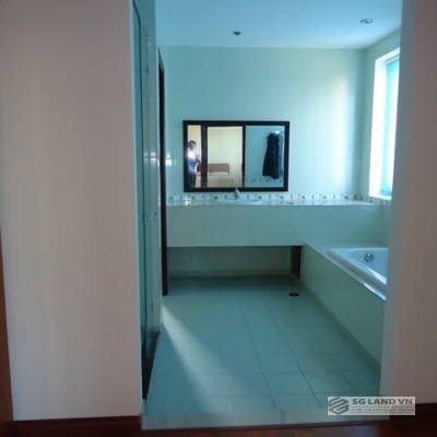 Villa cho thuê Quận 2