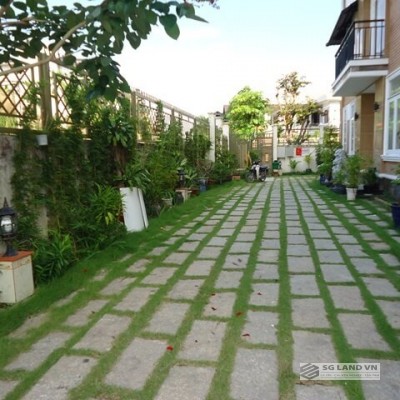 Villa cho thuê Quận 2