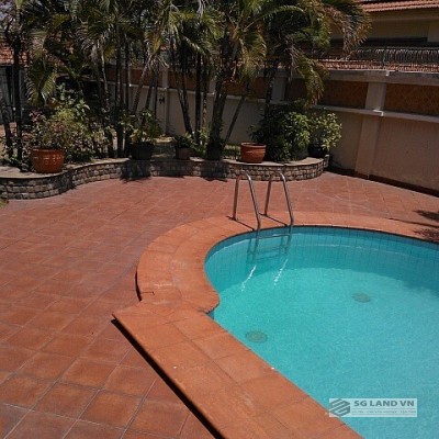 Cho thuê biệt thự hồ bơi sân vườn