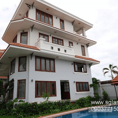 Biệt thự Thảo Điền gần sông