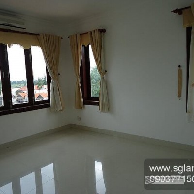 Biệt thự Thảo Điền gần sông