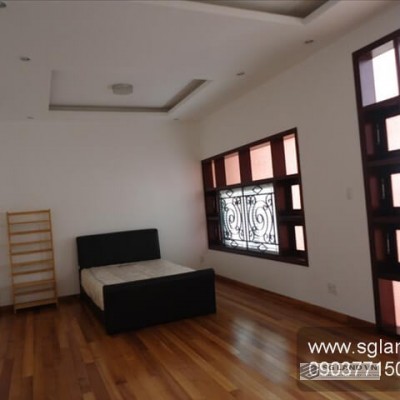 Biệt thự gần Vincom Thảo Điền