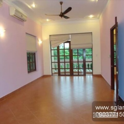 Biệt thự trong compound an ninh