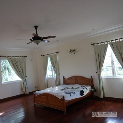 Bán biệt thự ven sông Thảo Điền