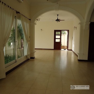 Bán biệt thự ven sông Thảo Điền