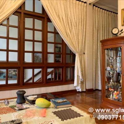 Bán biệt thự Quận 2