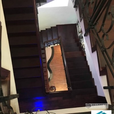 Bán nhà Thảo Điền Quận 2