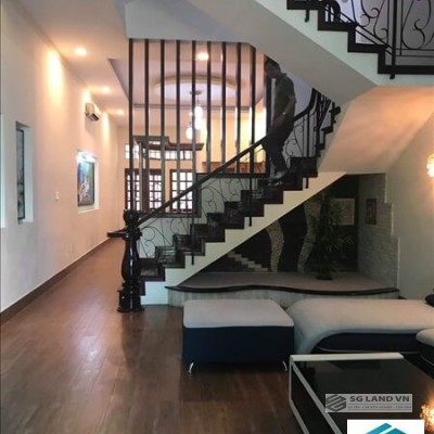 Bán nhà Thảo Điền Quận 2