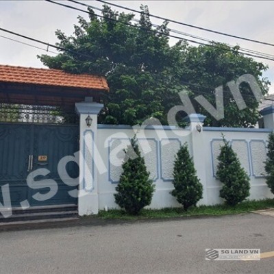 Biệt thự mặt tiền đường Trần Văn Sắc Thảo Điền