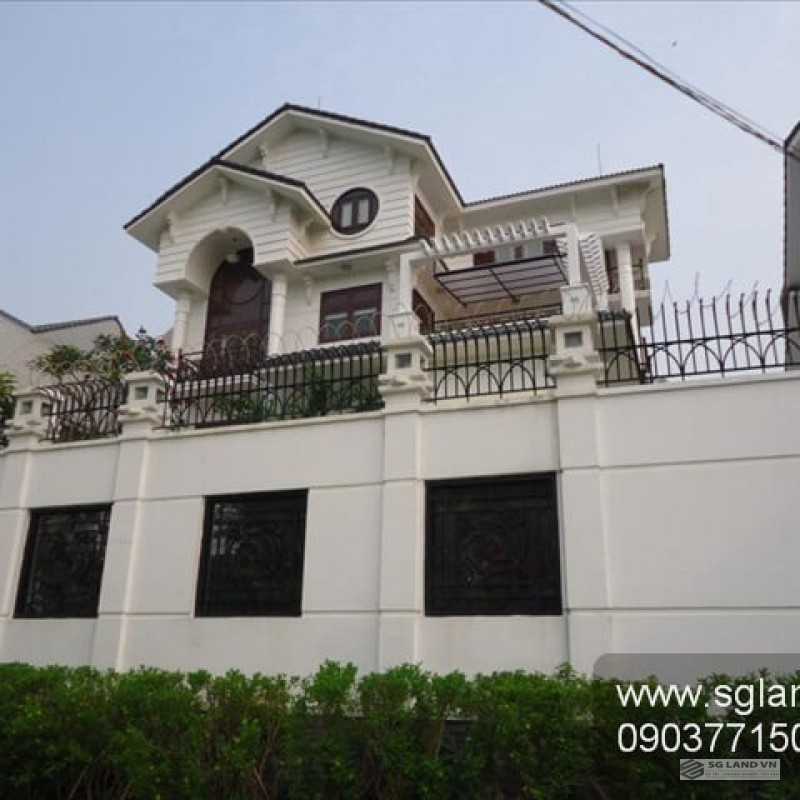 Biệt thự gần Vincom Thảo Điền