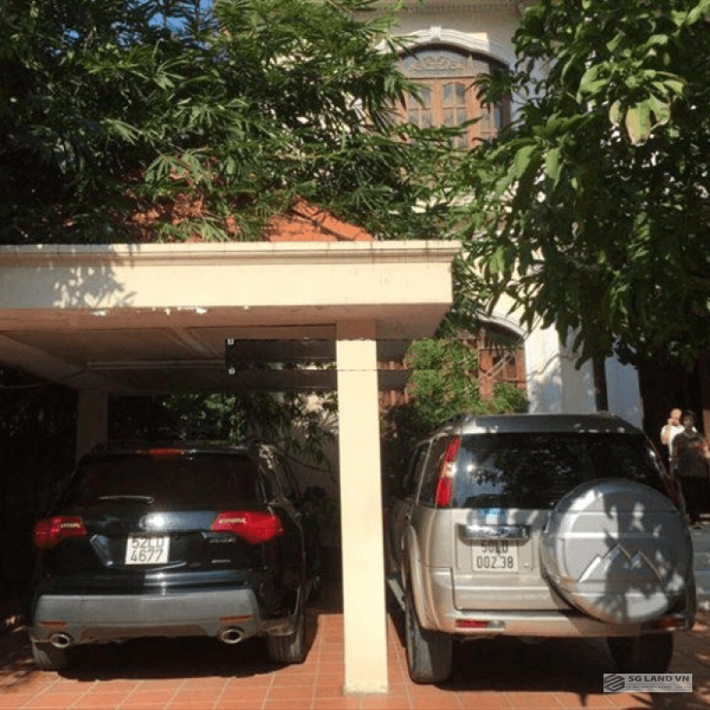 Bán biệt thự sân vườn rộng mát Thảo Điền Quận 2